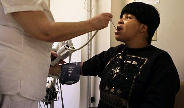 Governor favors expansion of Medicaid