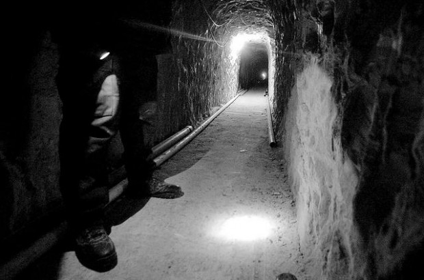 Customs official: 'It was like being in a cavern'  