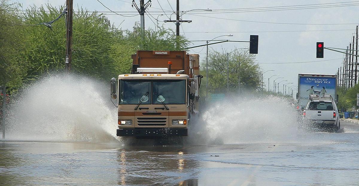Photos: Floods in Phoenix close several major roads