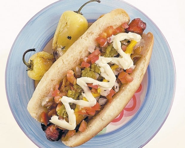 Sir Veza S To Host Sonoran Hot Dog Eating Contest Latest