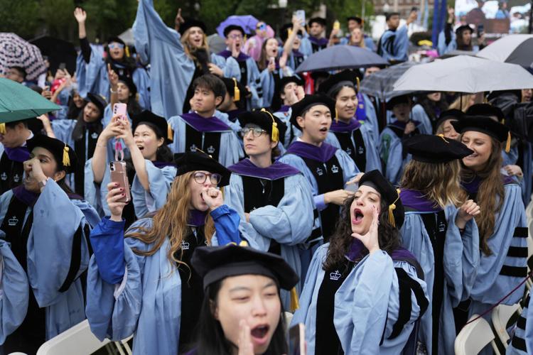 APTOPIX Columbia Graduation