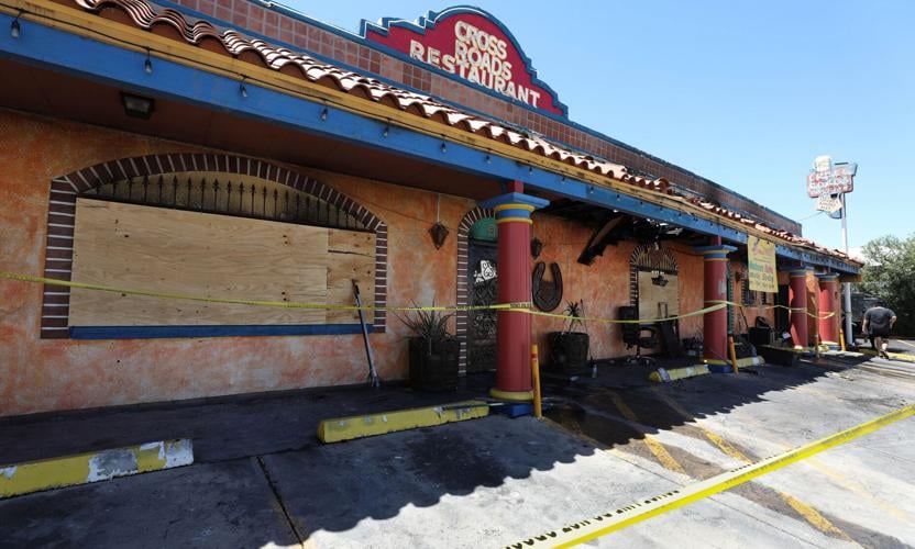 Fire rips through iconic South ֱ restaurant