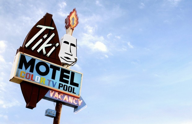 Tiki Motel