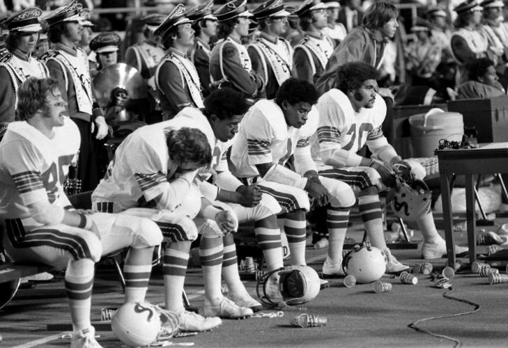 UA football, 1974
