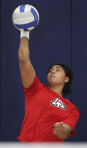Arizona volleyball: 'Superfly' kin brings energy to Wildcats    