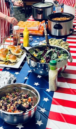 POTLUCKI-2.jpg
