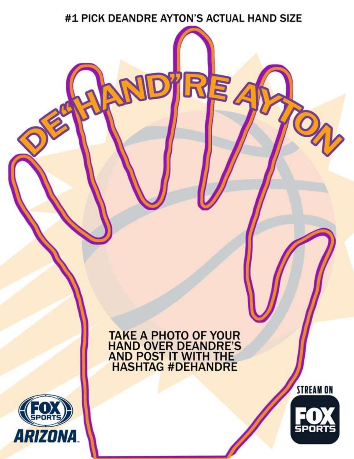 Deandre Ayton's hand