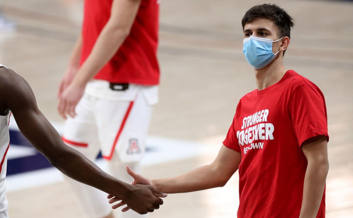 122320-spt- ua bk-p38.jpg