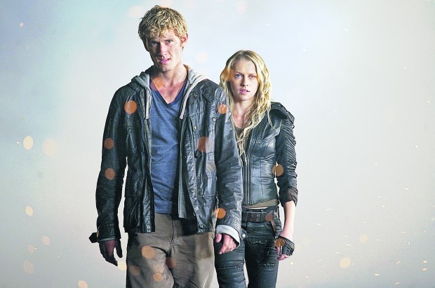 Alex Pettyfer, Teresa Palmer