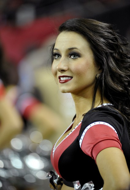 NFL Cheerleaders, Week 13