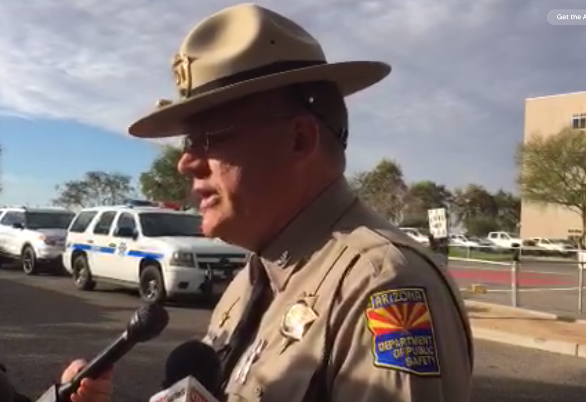 Man attacking Arizona trooper shot and killed by passing driver