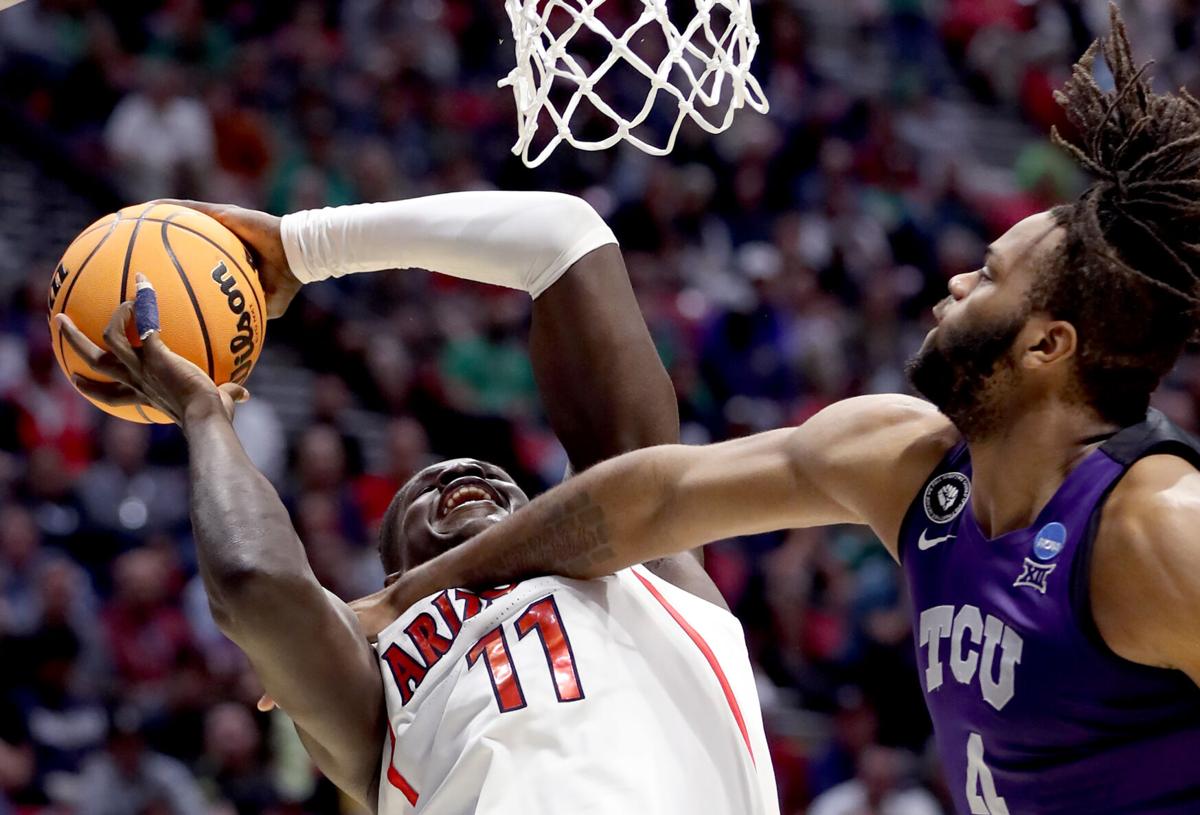 060922-tuc-spt-pac12hotline-p1