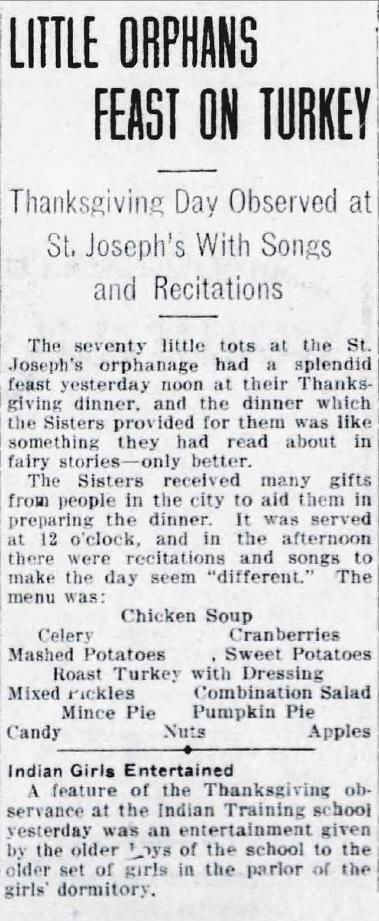 1913: Little orphans feast on turkey