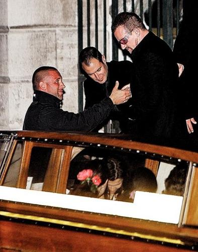 Lluvia de estrellas en fiesta de la boda de Salma Hayek  