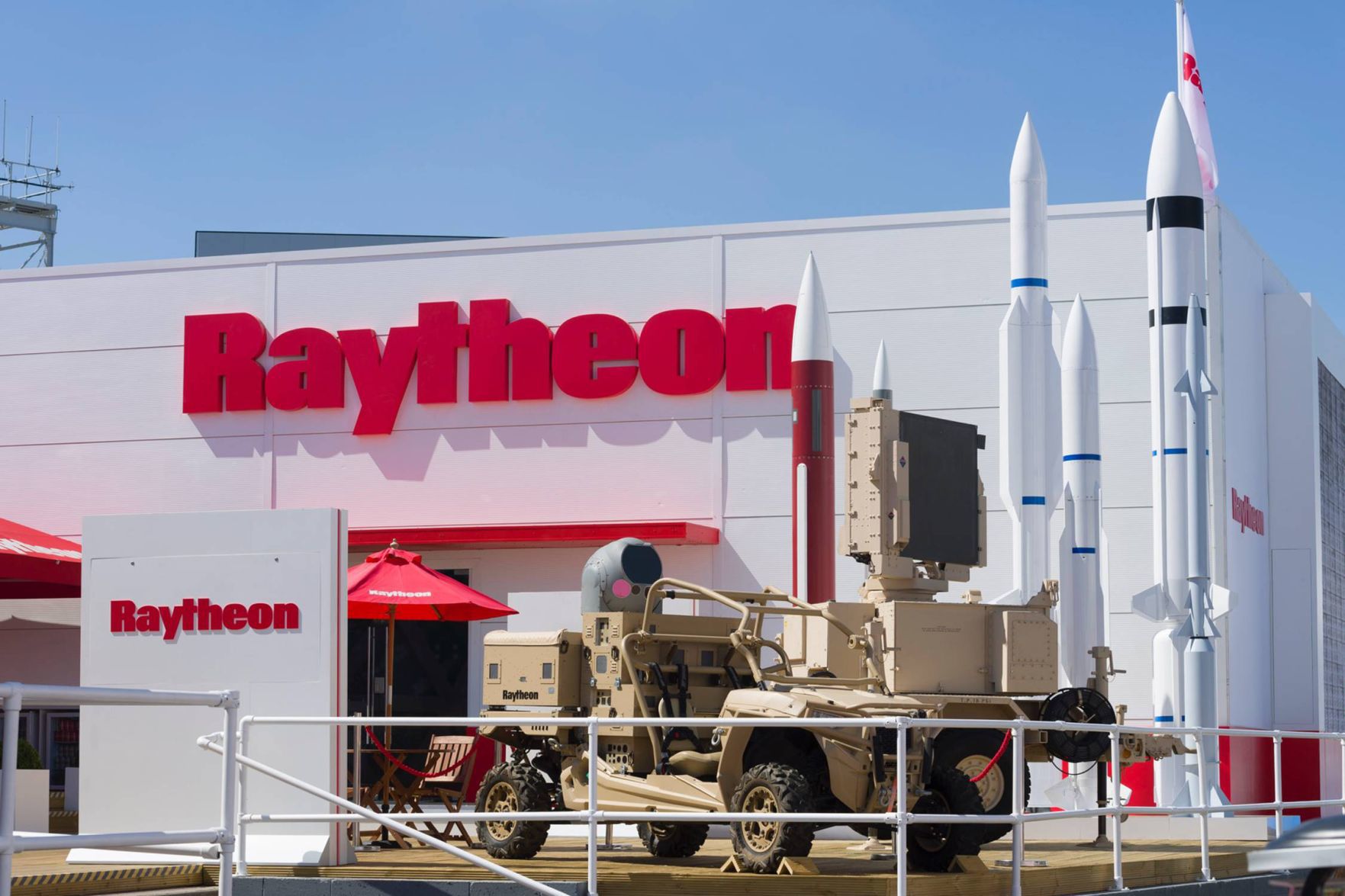 Raytheon Touts Latest Weapon Milestones At Major Airshow | Business ...