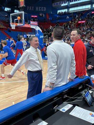 Fraschilla and UA's Evan Manning chat courtside