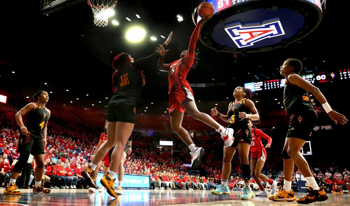 010223-tuc-spt-uawomenshoopsscouting-p1