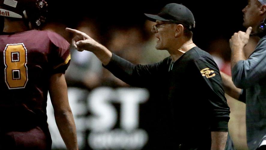 092218-spt-hsfb salpointe34-p.jpg