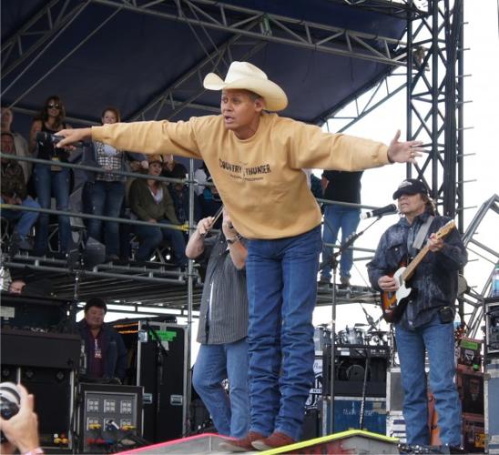 Country Thunder: Neal McCoy