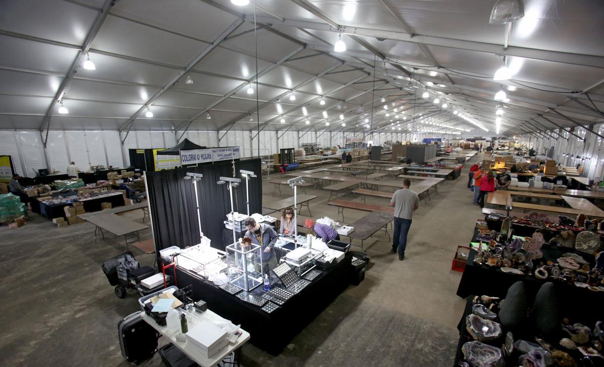 Tucson Gem, Mineral and Fossil Showcase