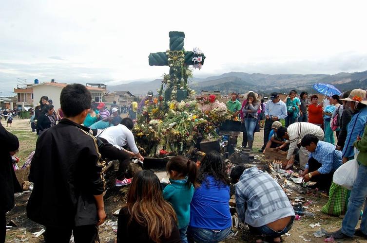 Cajamarca cemetery Dia de los Muertos