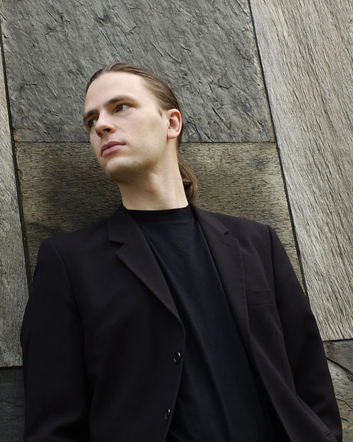 Pianist finds Bartók's melodic, lyrical side    