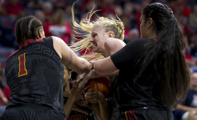 020320-spt-ua wbk-p3.JPG