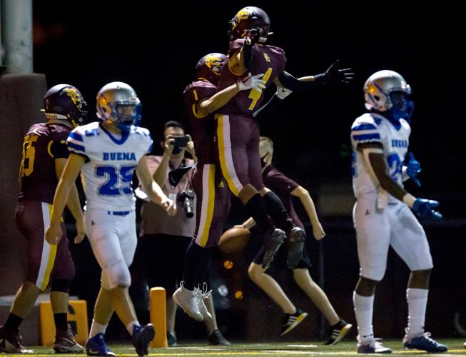 102420-spt-hsfb salpointe-p2.JPG