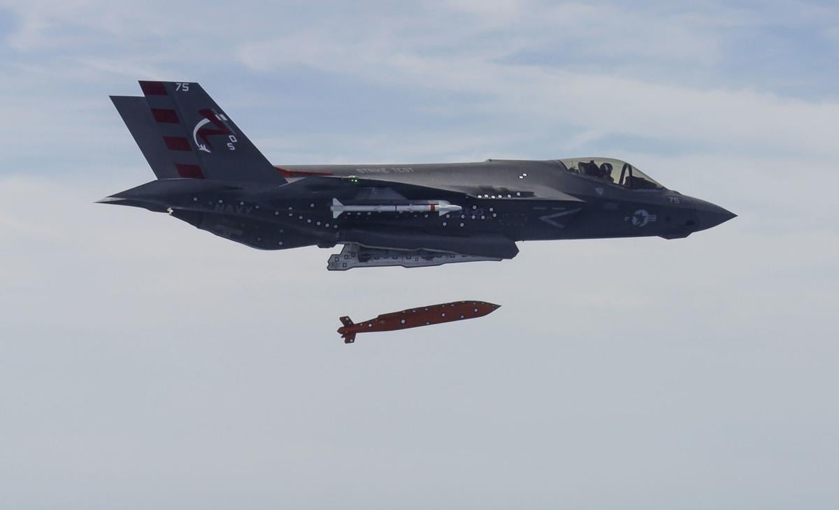 Raytheon to turn glide bomb into cruise missile for Navy jets