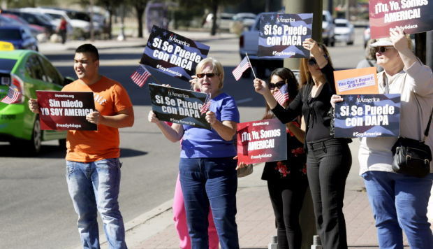 Judge asks Obama administration to explain immigration protections