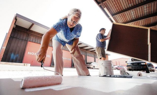 Grads to party hearty, safely  