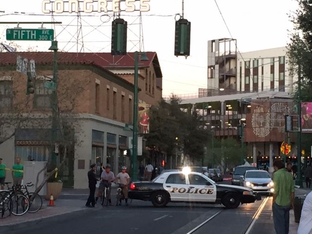 Portion of East Congress closed due to suspicious package