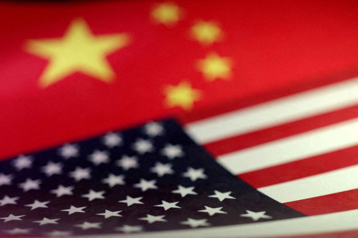 US, China security experts propose nuclear-style AI safeguards