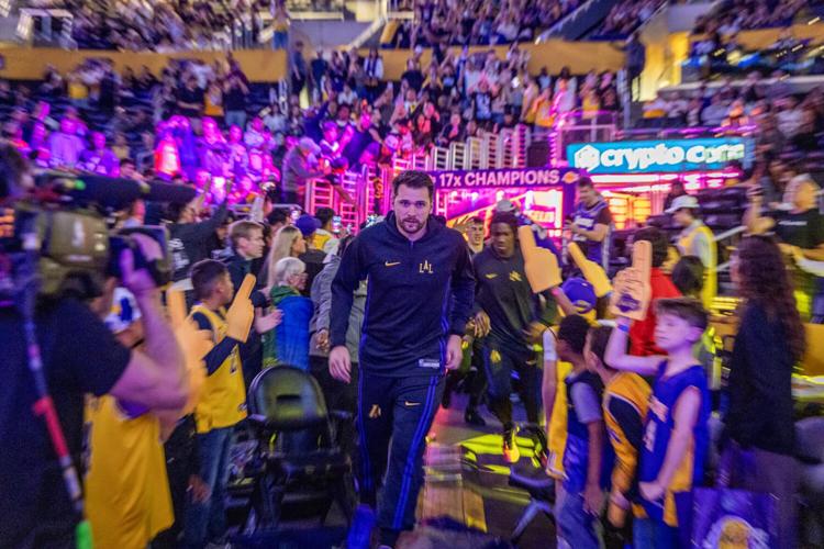SPORTS-BKN-PRIVATEEQUITY-INVESTORS-SPORTSPLUS-FILEPIC-LA
