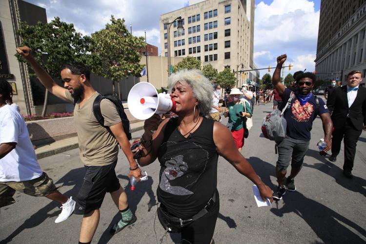 Cariol Hollomon-Horne rally