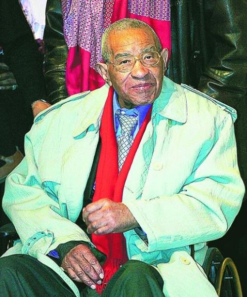 Innovative jazz great Max Roach dies at 83  