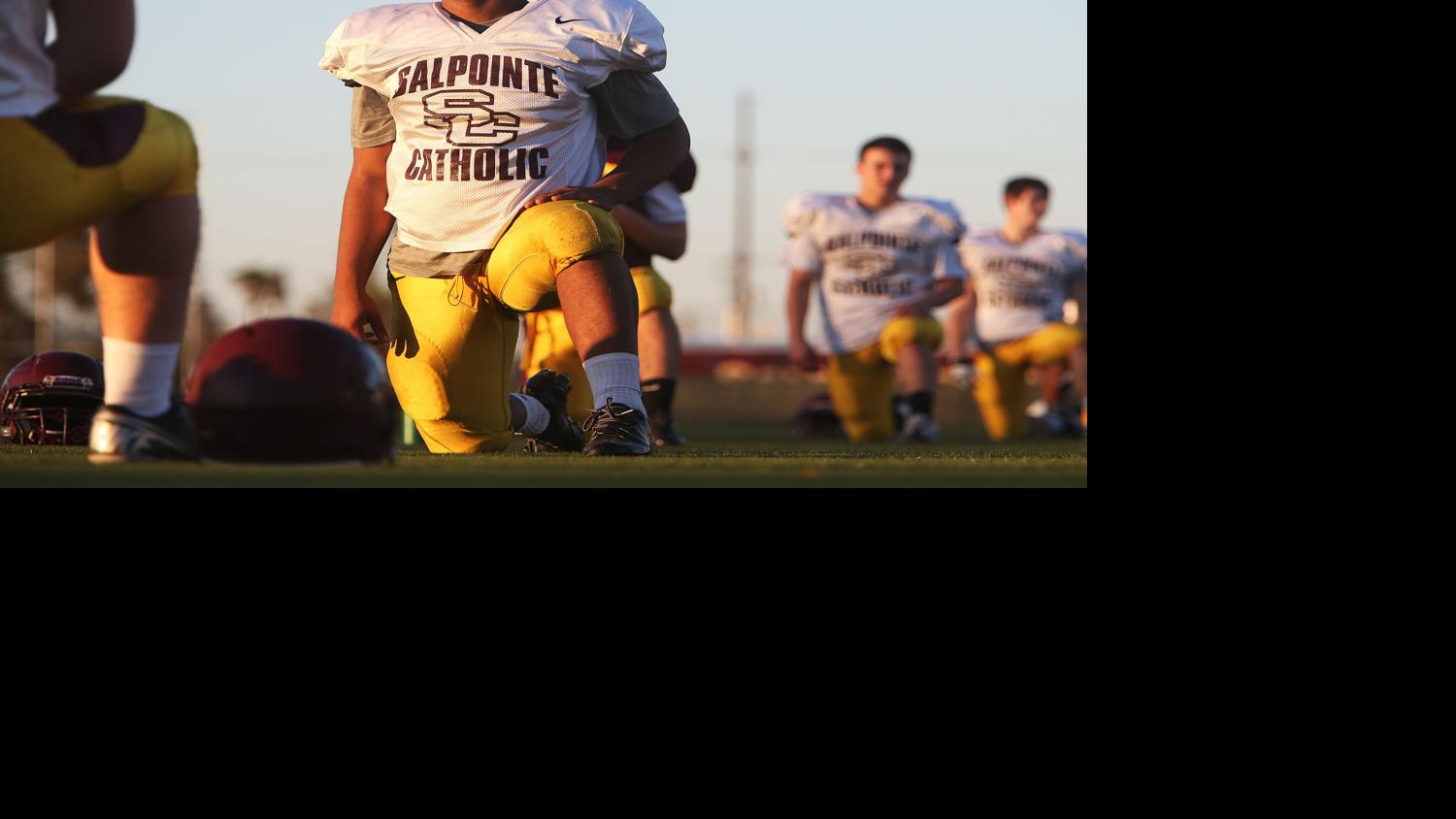Southern Arizona's 2014 HS football teams and schedules, by division