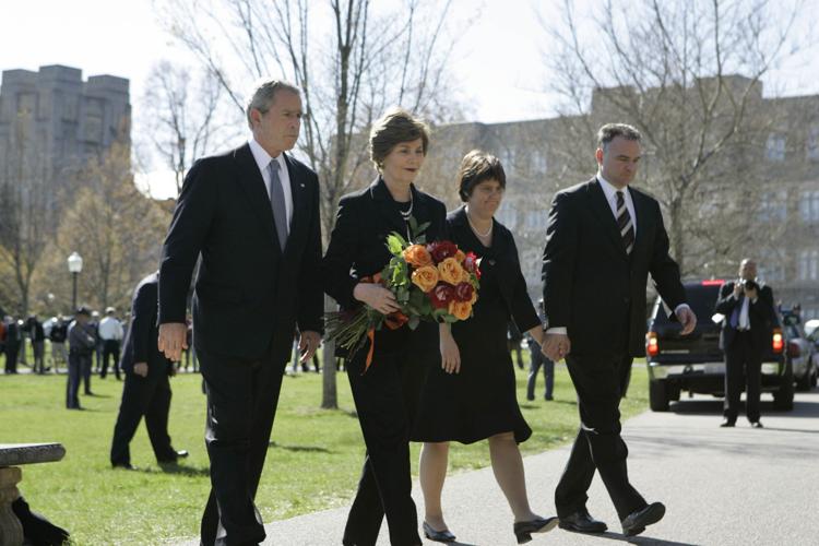 Tim Kaine with George W. Bush, Laura Bush, and wife Anne Holton, 2007