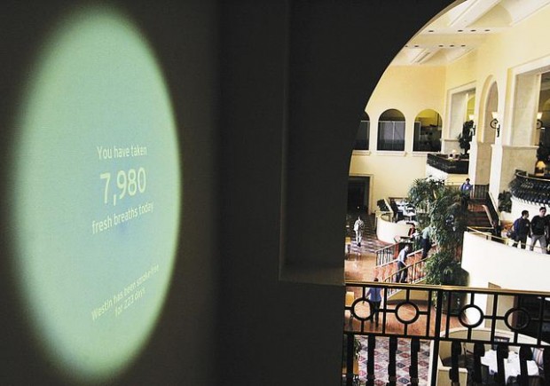 2 big hotel chains go smokeless, stub out cigarette use in rooms  