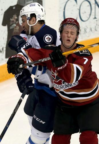 Tucson Roadrunners vs Manitoba Moose