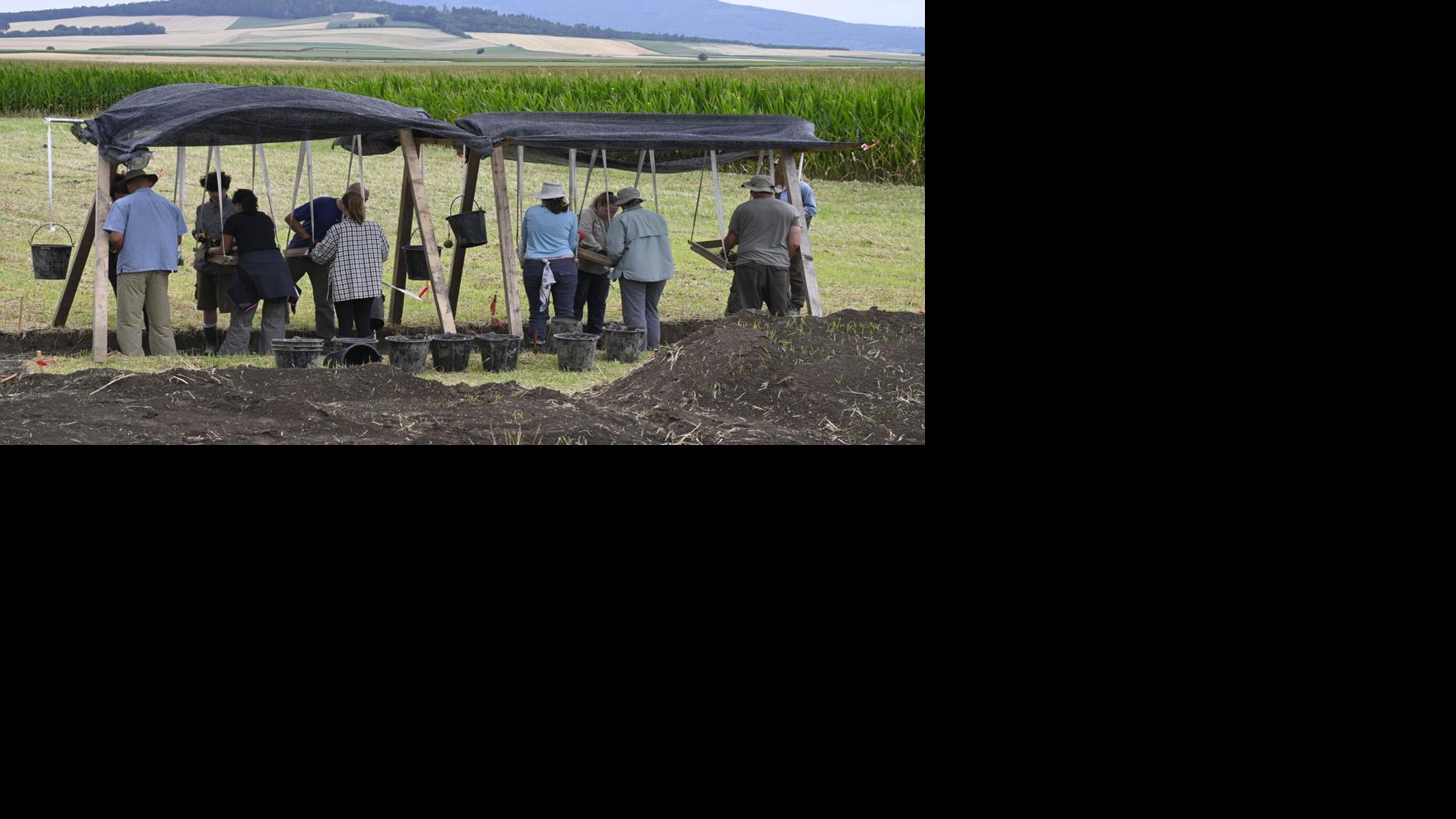  Echoes of Valor: University Students Unearth History in Polish Fields 