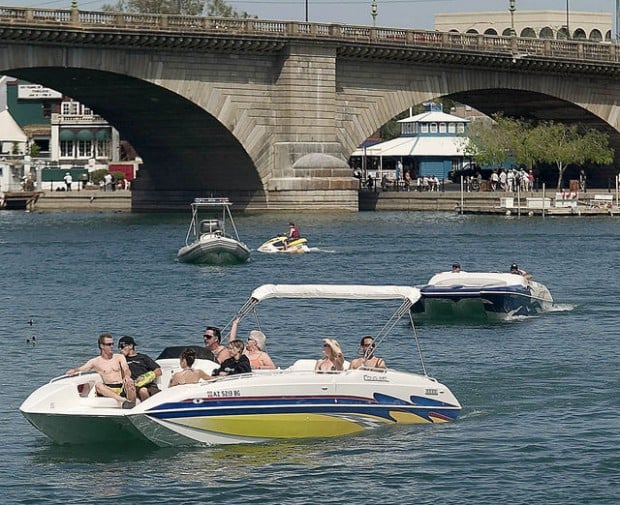 Lake Havasu City to post signs warning of killer amoeba  