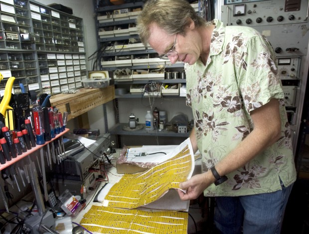 Tucson tech: For that special someone, his Video Coat might do   