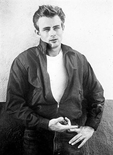 James Dean sigue vivo  