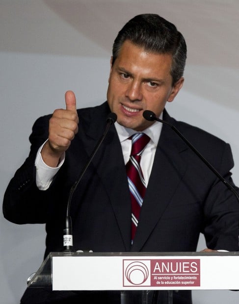 Mexico front-runner says he'll focus on drug violence    