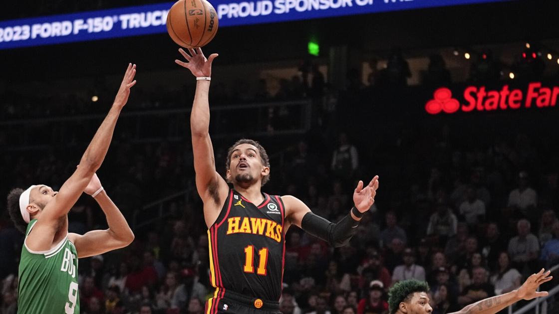 Young scores 32, Hawks beat Celtics for 1st time this season