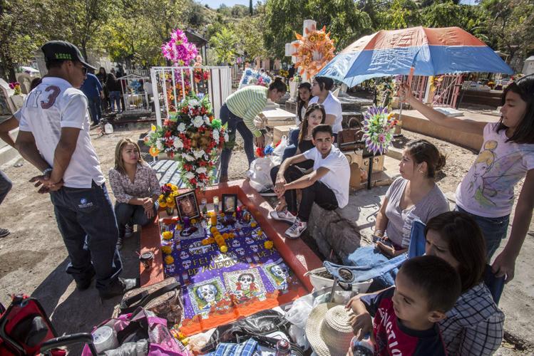 Day of the Dead in Nogales, Son.