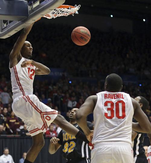 West Region: No. 2 Ohio State soars past Iona    