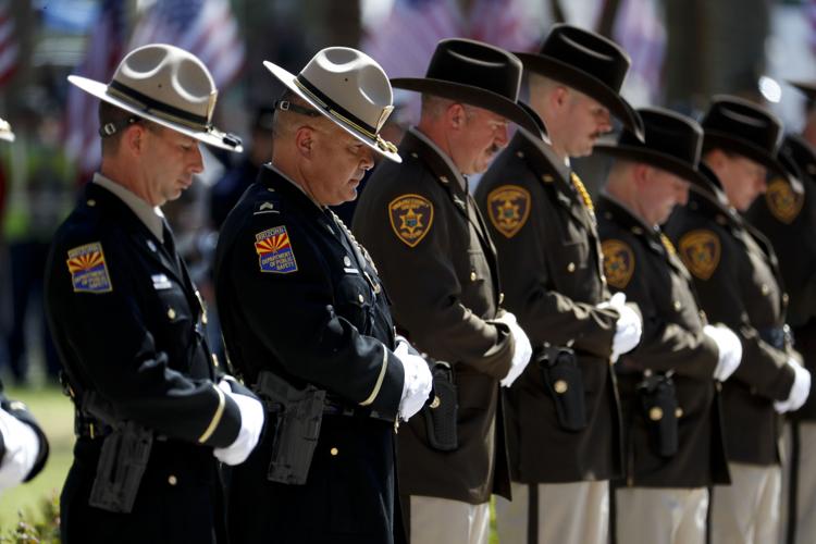 Final farewells to Sen. John McCain begin at Arizona Capitol