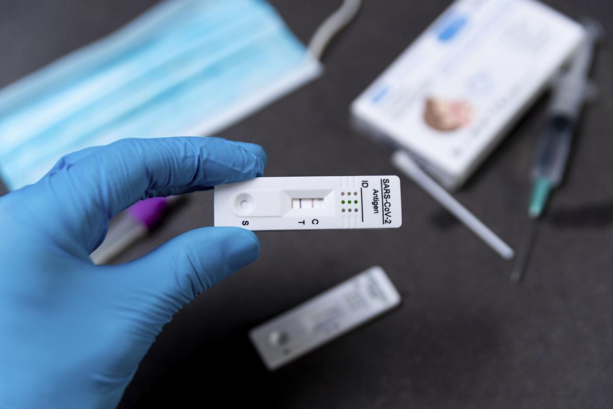 Pima County's test-to-treat program underway for COVID-19 sufferers (le)